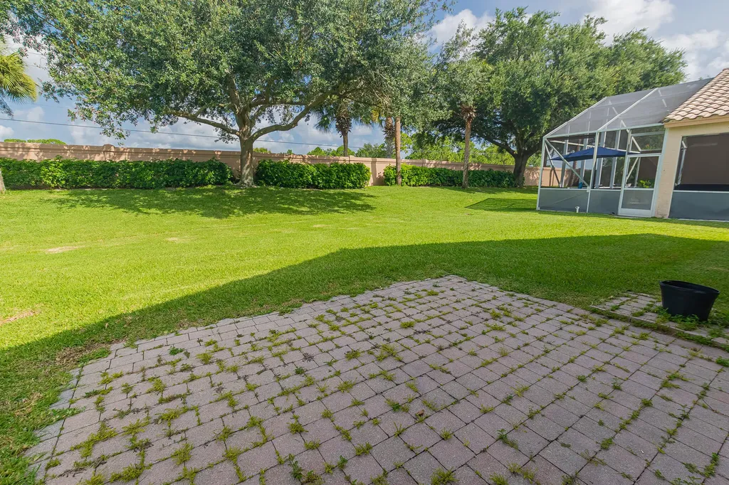 627 NW Whitfield Way Port St Lucie FL 34986