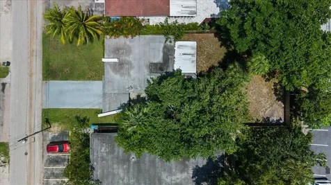 1560 NE 32nd Street Oakland Park FL 33334