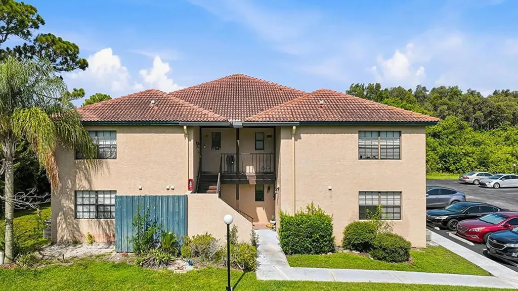 2480 SE Garden Terrace Port St Lucie FL 34952