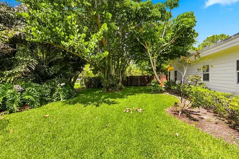 10142 Trailwood Circle Jupiter FL 33478