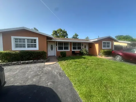 5725 NW 14th Street Lauderhill FL 33313