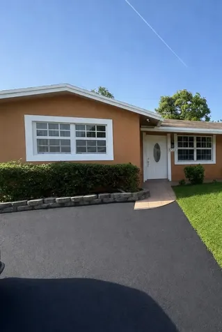 5725 NW 14th Street Lauderhill FL 33313