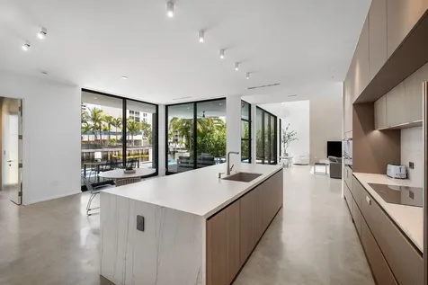 1650 E Terra Mar Drive Lauderdale By The Sea FL 33062