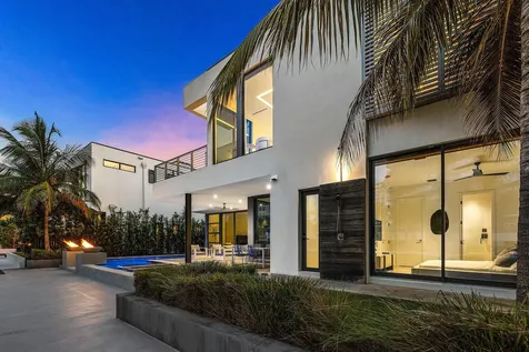 1650 E Terra Mar Drive Lauderdale By The Sea FL 33062