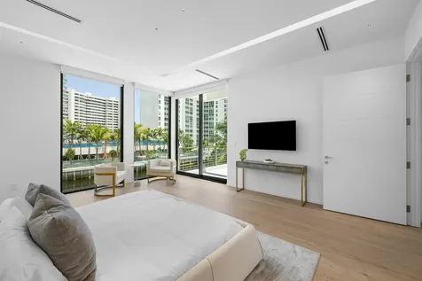 1650 E Terra Mar Drive Lauderdale By The Sea FL 33062