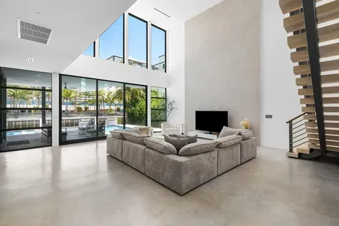 1650 E Terra Mar Drive Lauderdale By The Sea FL 33062
