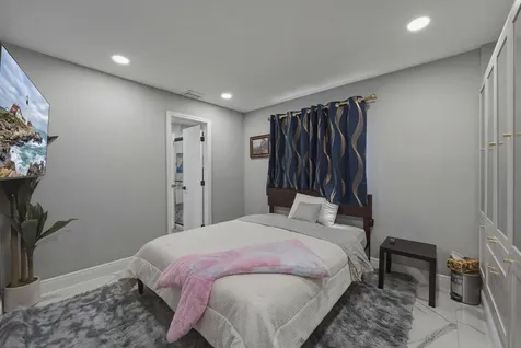 2587 SW 30th Avenue Fort Lauderdale FL 33312