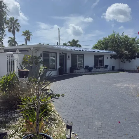 3760 NE 16th Avenue Oakland Park FL 33334
