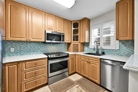 2860 NE 14th Street Causeway Pompano Beach FL 33062
