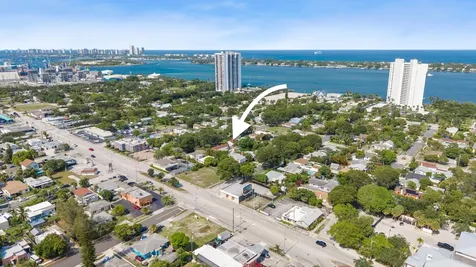 514 52nd Street West Palm Beach FL 33407