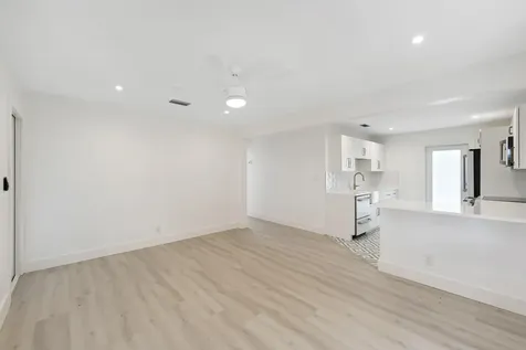 514 52nd Street West Palm Beach FL 33407