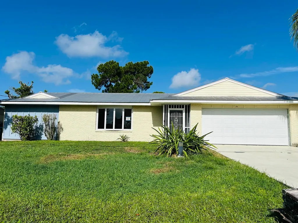 2486 SE Wishbone Road Port St Lucie FL 34952