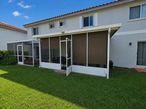 754 NW 208th Drive Pembroke Pines FL 33029