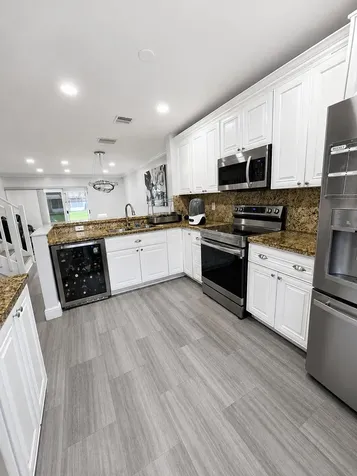 754 NW 208th Drive Pembroke Pines FL 33029