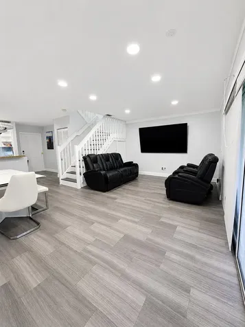 754 NW 208th Drive Pembroke Pines FL 33029