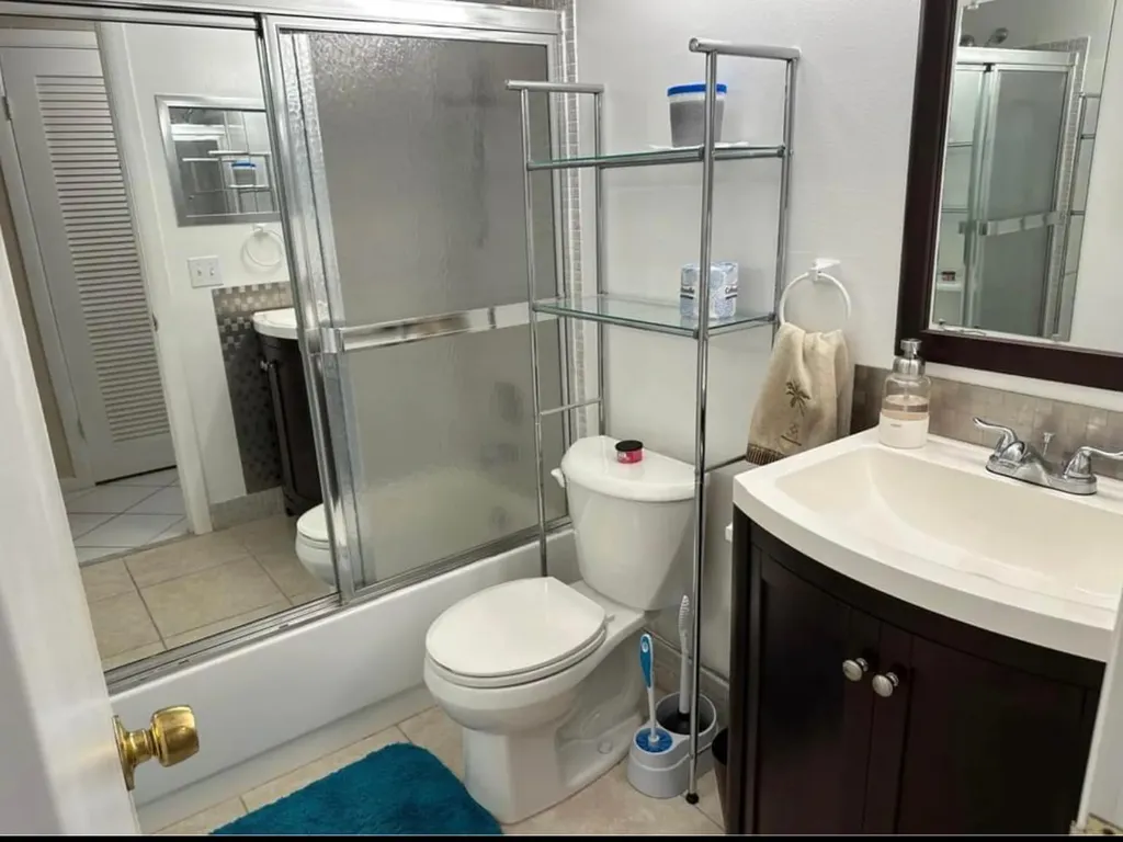 30 Westbury B Circle Deerfield Beach FL 33442