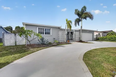 9120 SW 55th Court Cooper City FL 33328