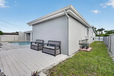 9120 SW 55th Court Cooper City FL 33328