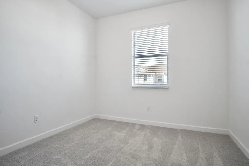 381 SE Crossoak Lane Port St Lucie FL 34984