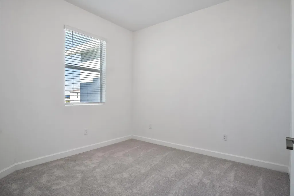 381 SE Crossoak Lane Port St Lucie FL 34984