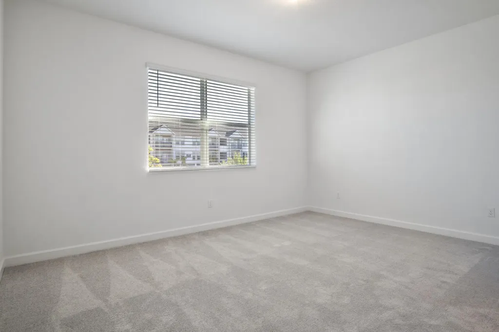 381 SE Crossoak Lane Port St Lucie FL 34984