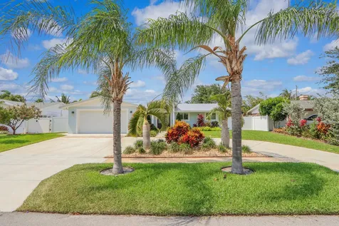 27 Willow Road Tequesta FL 33469