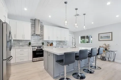 27 Willow Road Tequesta FL 33469