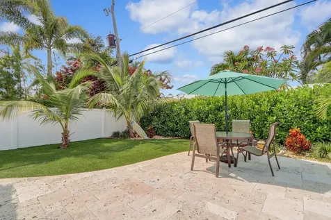 27 Willow Road Tequesta FL 33469