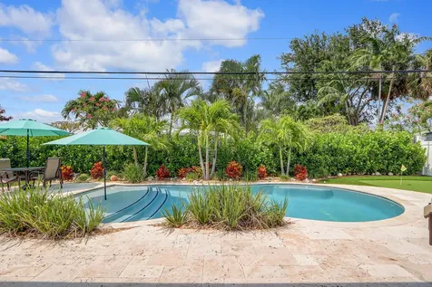 27 Willow Road Tequesta FL 33469