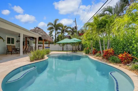 27 Willow Road Tequesta FL 33469