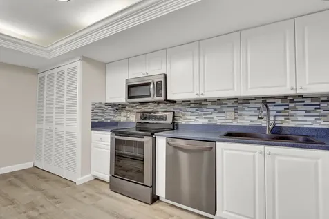 1036 Us-1 North Palm Beach FL 33408