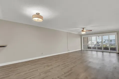 1036 Us-1 North Palm Beach FL 33408