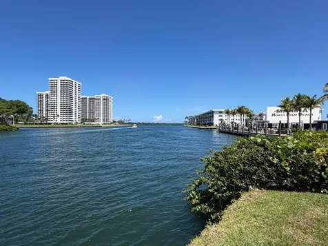1036 Us-1 North Palm Beach FL 33408