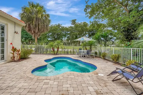 1 Via Verona Palm Beach Gardens FL 33418