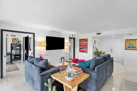 800 Jeffery Street Boca Raton FL 33487