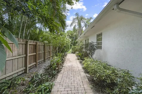 2396 Shore Drive Palm Beach Gardens FL 33410