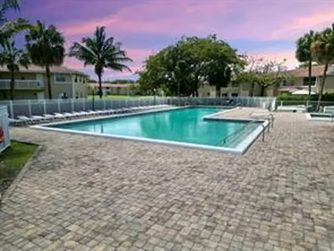 10008 Twin Lakes Drive Coral Springs FL 33071