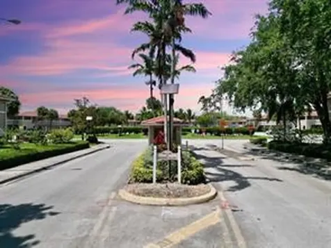10008 Twin Lakes Drive Coral Springs FL 33071