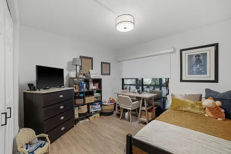 9412 S Belfort Circle Tamarac FL 33321