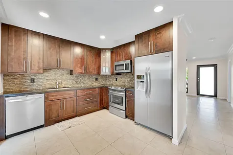 2200 NE 54th Street Fort Lauderdale FL 33308