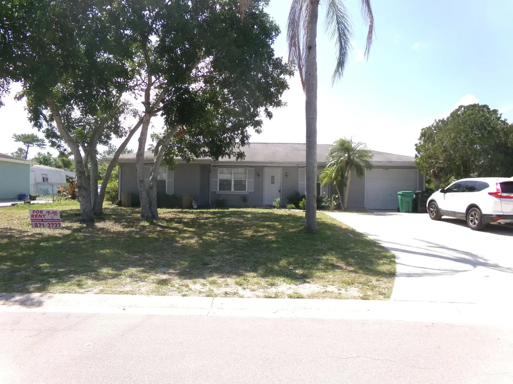 1380 SE Buckingham Terrace Port St Lucie FL 34952