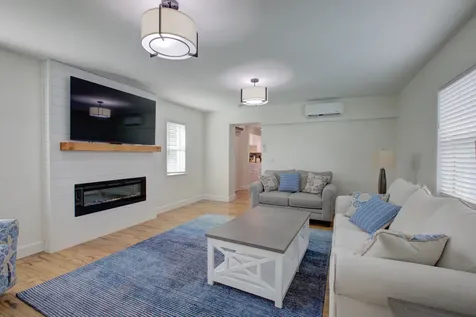 475 Seabrook Road Tequesta FL 33469