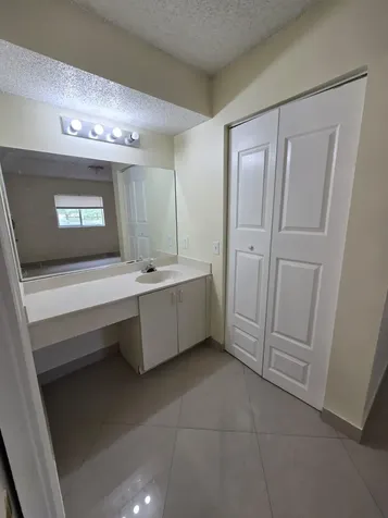 3630 N 56th Avenue Hollywood FL 33021