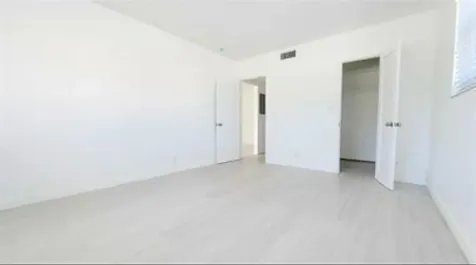 930 N 14th Court Hollywood FL 33020