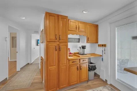 140 NE Pinelake Village Boulevard Jensen Beach FL 34957