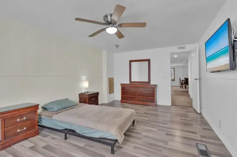 140 NE Pinelake Village Boulevard Jensen Beach FL 34957