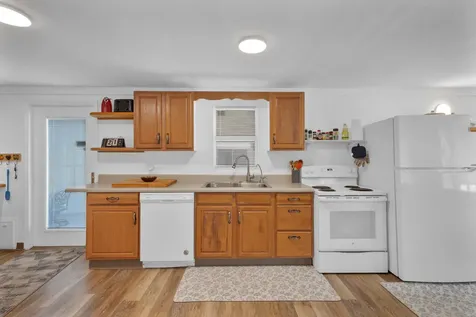140 NE Pinelake Village Boulevard Jensen Beach FL 34957