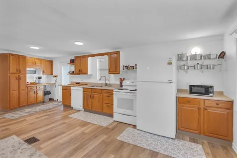 140 NE Pinelake Village Boulevard Jensen Beach FL 34957