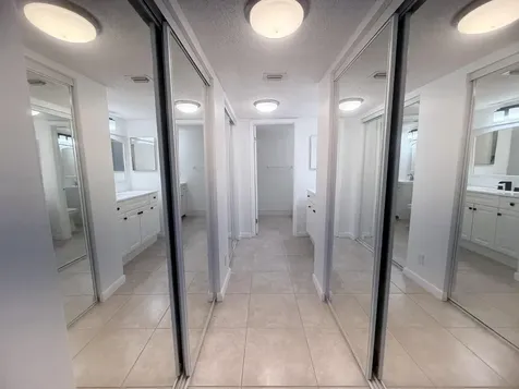 9955 Westview Drive Coral Springs FL 33076