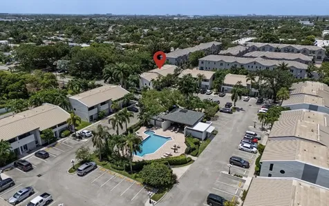3900 NE 18th Avenue Oakland Park FL 33334